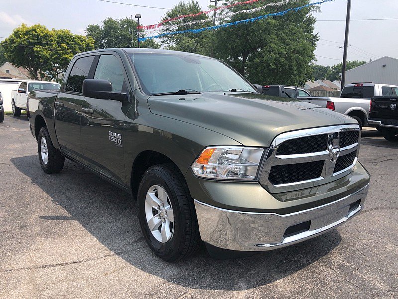 Used 2021 RAM 1500 Classic SLT image 7