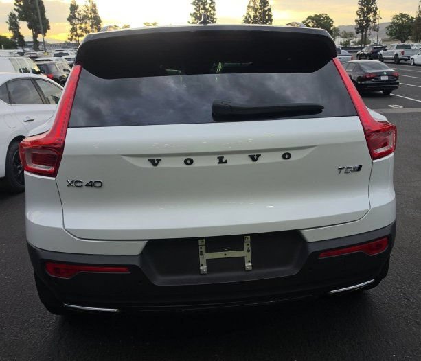 Used 2019 Volvo XC40 T5 R-Design AWD/4WD image 15