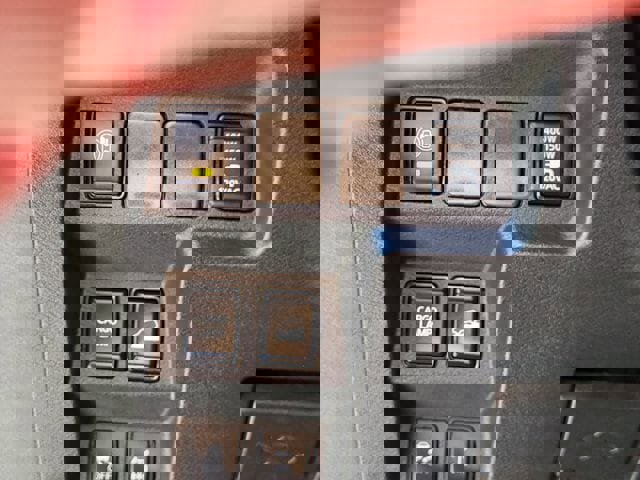 Certified 2023 Nissan Frontier PRO-4X w/ Pro-4X Premium Package image 9