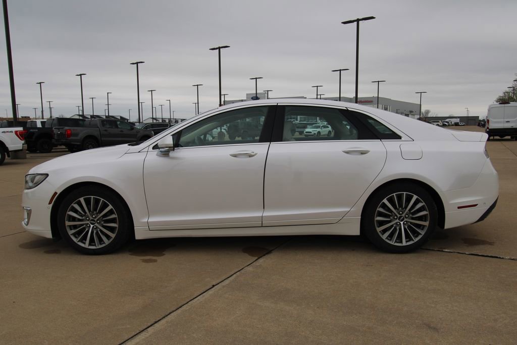 Used 2017 Lincoln MKZ Select w/ Technology Package image 17