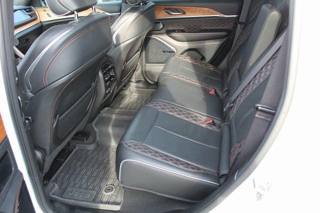 Used 2022 Jeep Grand Cherokee Summit image 15
