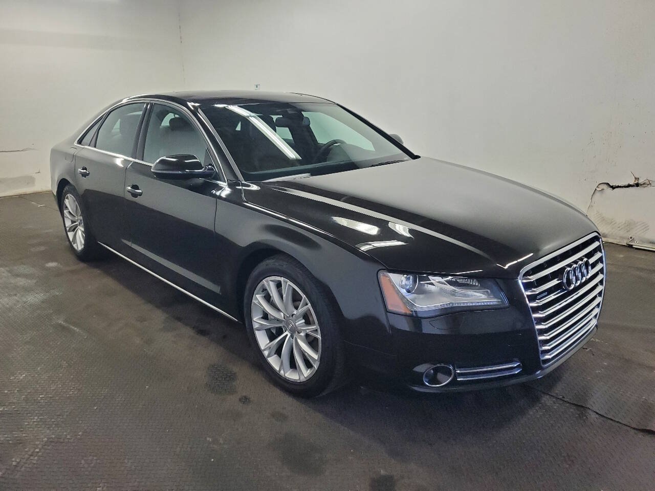 Used 2011 Audi A8 4.2 AWD/4WD image 3