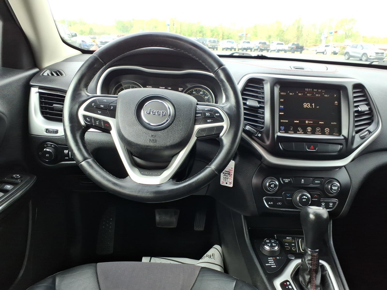 Used 2014 Jeep Cherokee Trailhawk image 11