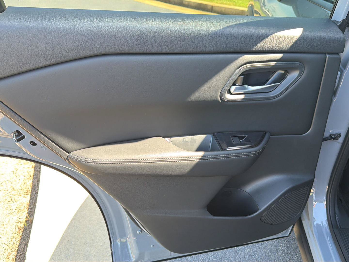 New 2026 Nissan Rogue SV w/ Cold Weather Package FWD image 17