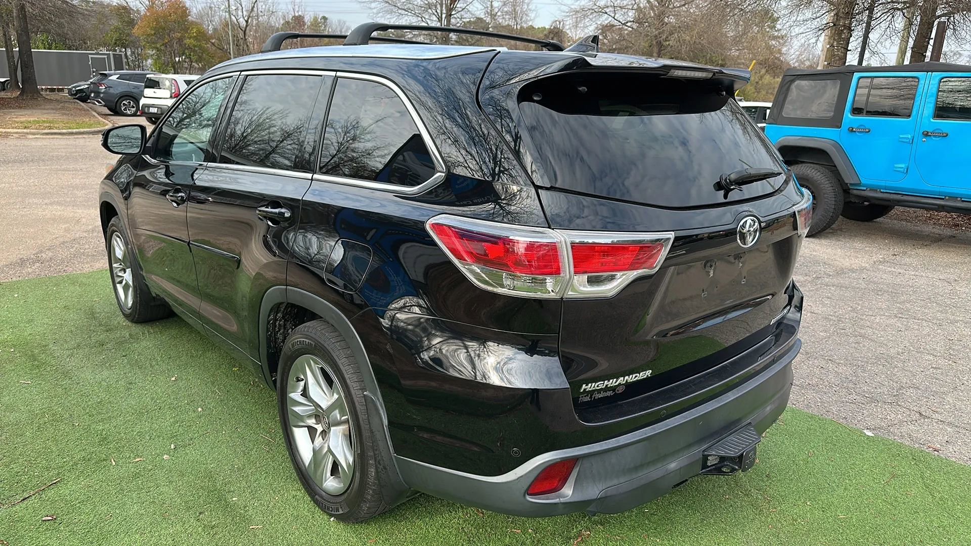 Used 2016 Toyota Highlander Limited image 5