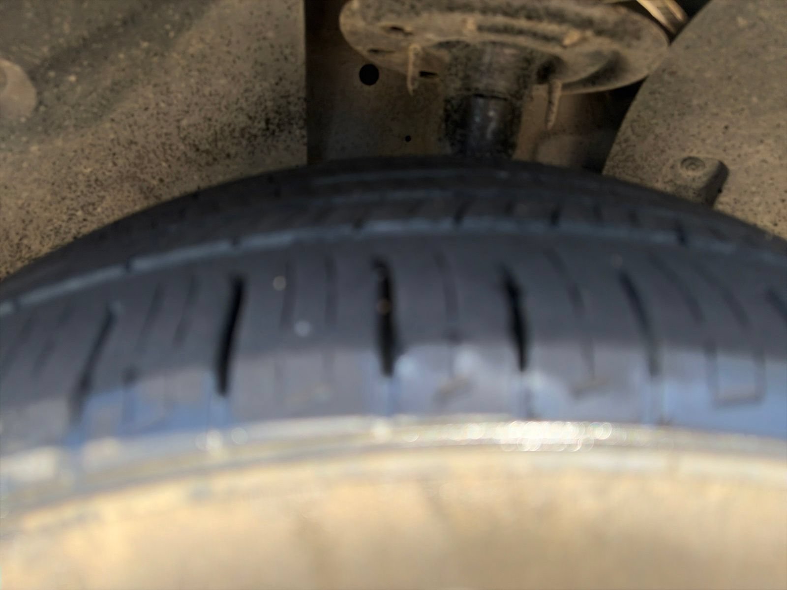 Used 2015 Ford Explorer XLT w/ Equipment Group 202B FWD image 11