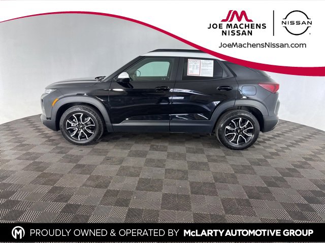 Used 2023 Chevrolet TrailBlazer ACTIV w/ Sun and Liftgate Package image 8