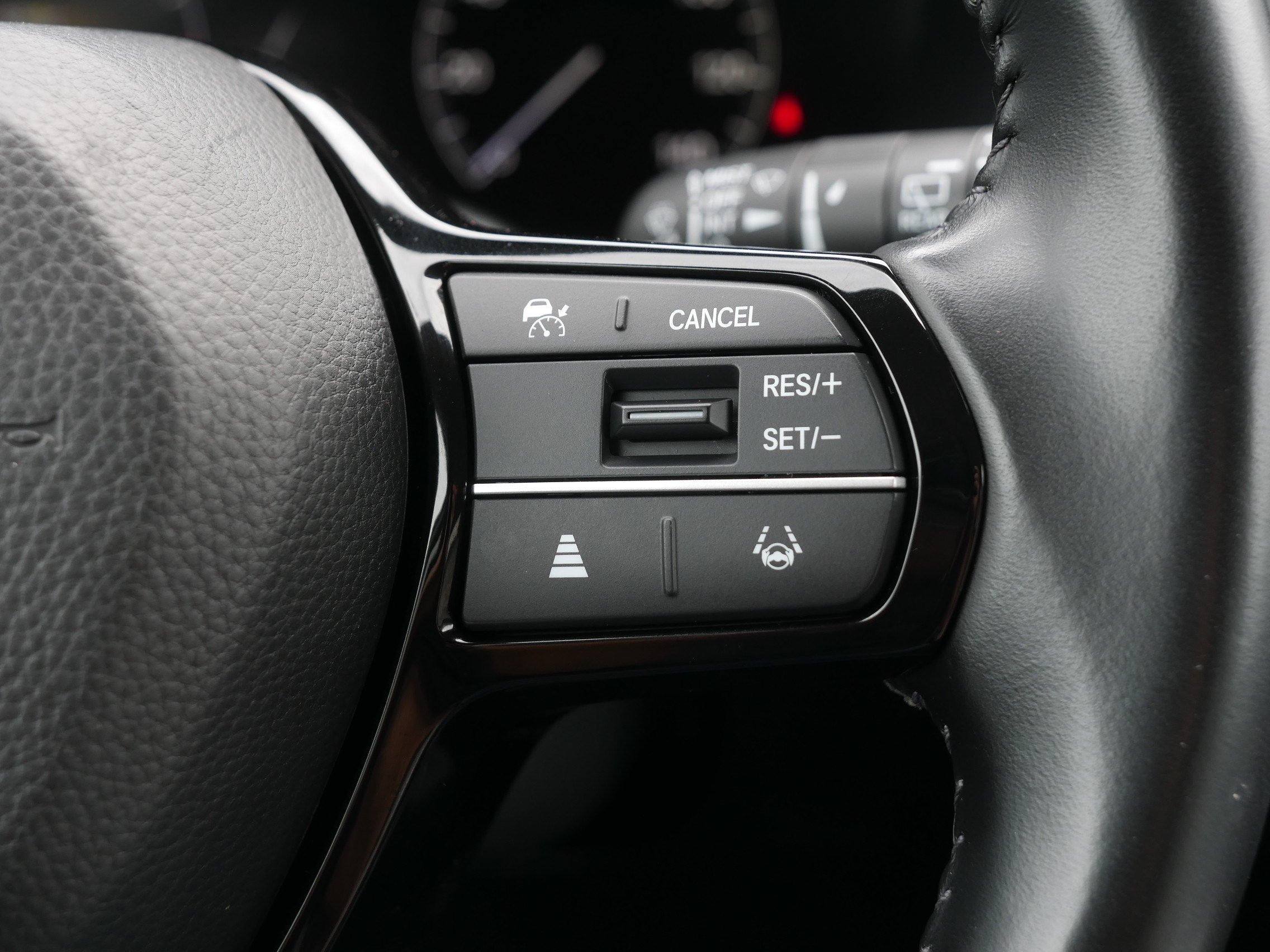 Used 2025 Honda CR-V EX-L image 30