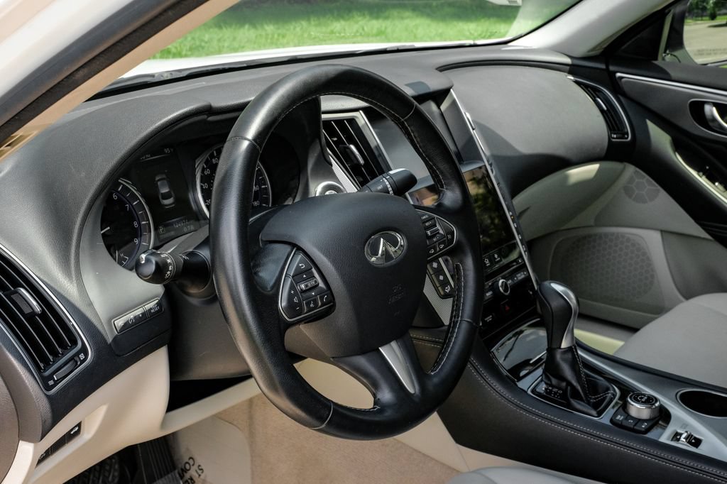 Used 2014 INFINITI Q50 Premium w/ Navigation Package RWD image 20