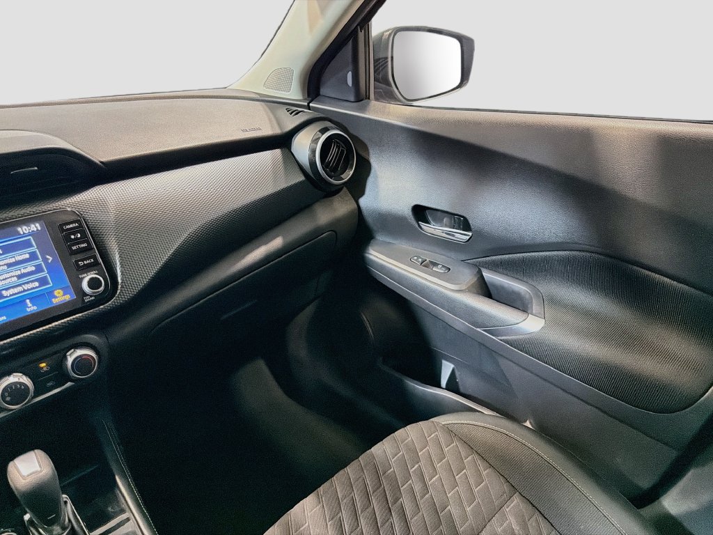 Used 2023 Nissan Kicks SV FWD image 21
