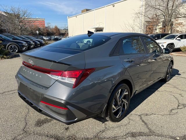 Certified 2025 Hyundai Elantra Sport image 20