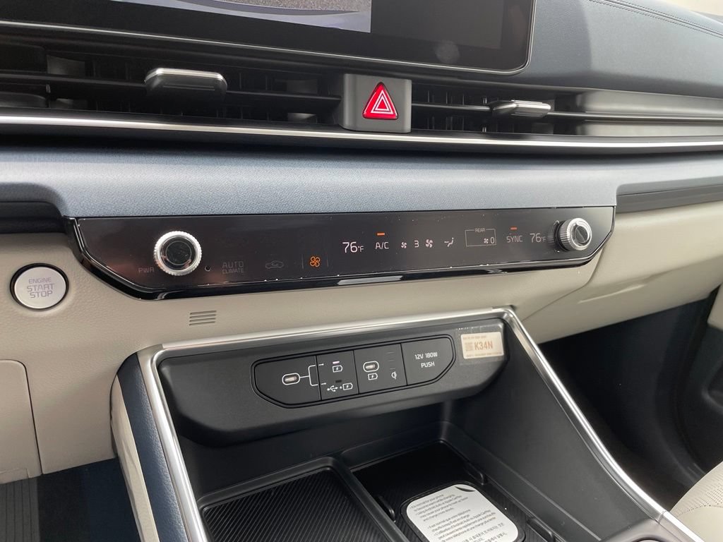 New 2026 Kia Carnival EX FWD image 18