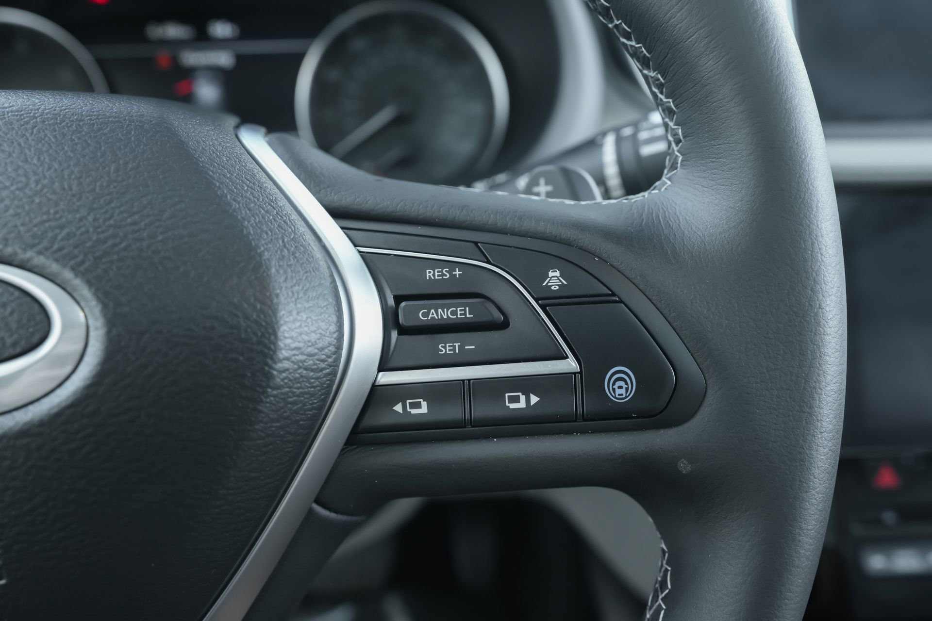 Used 2025 INFINITI QX50 Luxe image 15