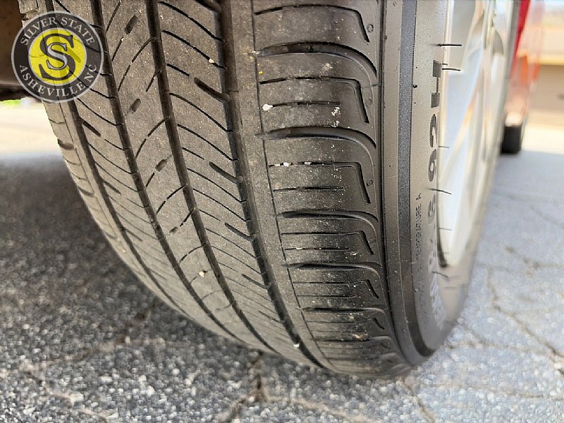 Used 2013 Toyota Prius V Two FWD image 10