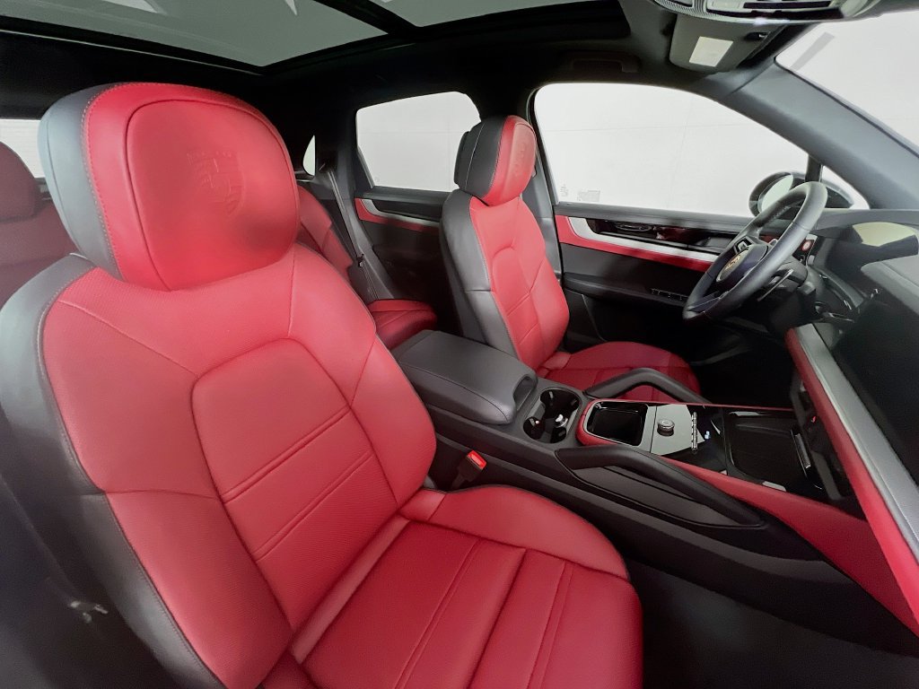 New 2026 Porsche Cayenne S AWD/4WD image 30