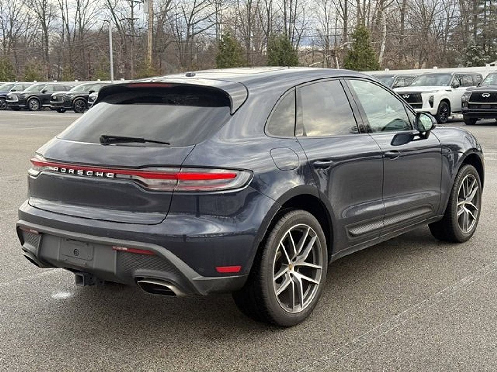 Used 2023 Porsche Macan Turbo image 7