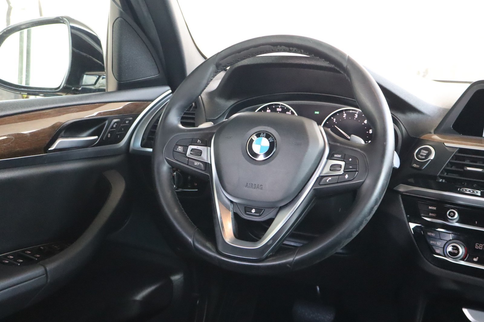 Used 2019 BMW X3 xDrive30i w/ Driving Assistance Package AWD/4WD image 28