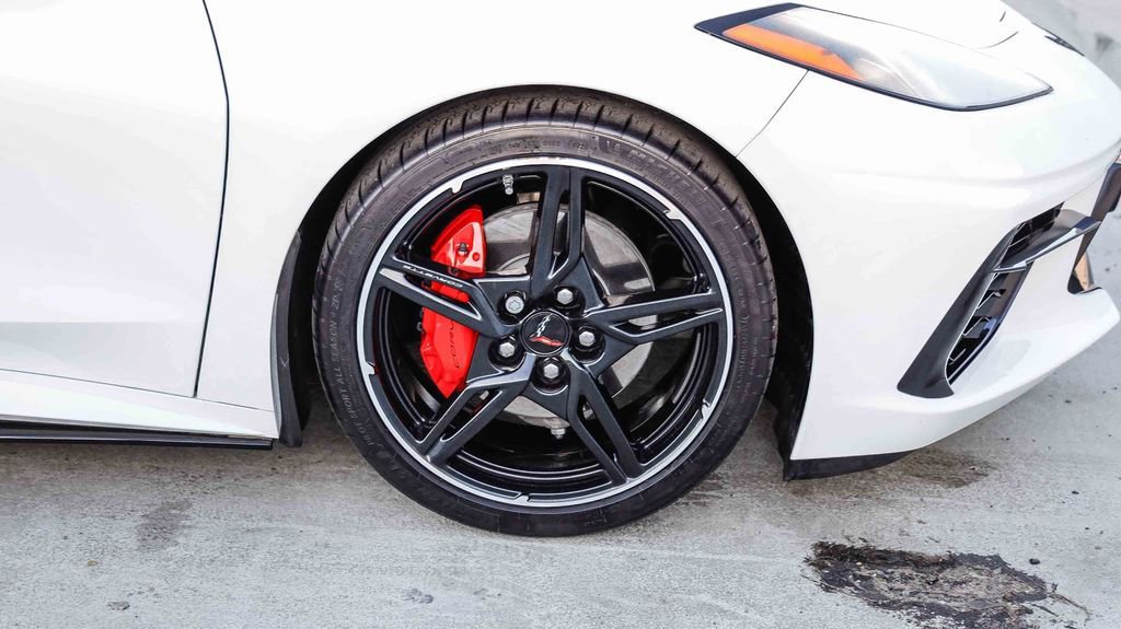 Used 2024 Chevrolet Corvette Stingray Premium Conv w/ Stealth Interior Trim Package image 11