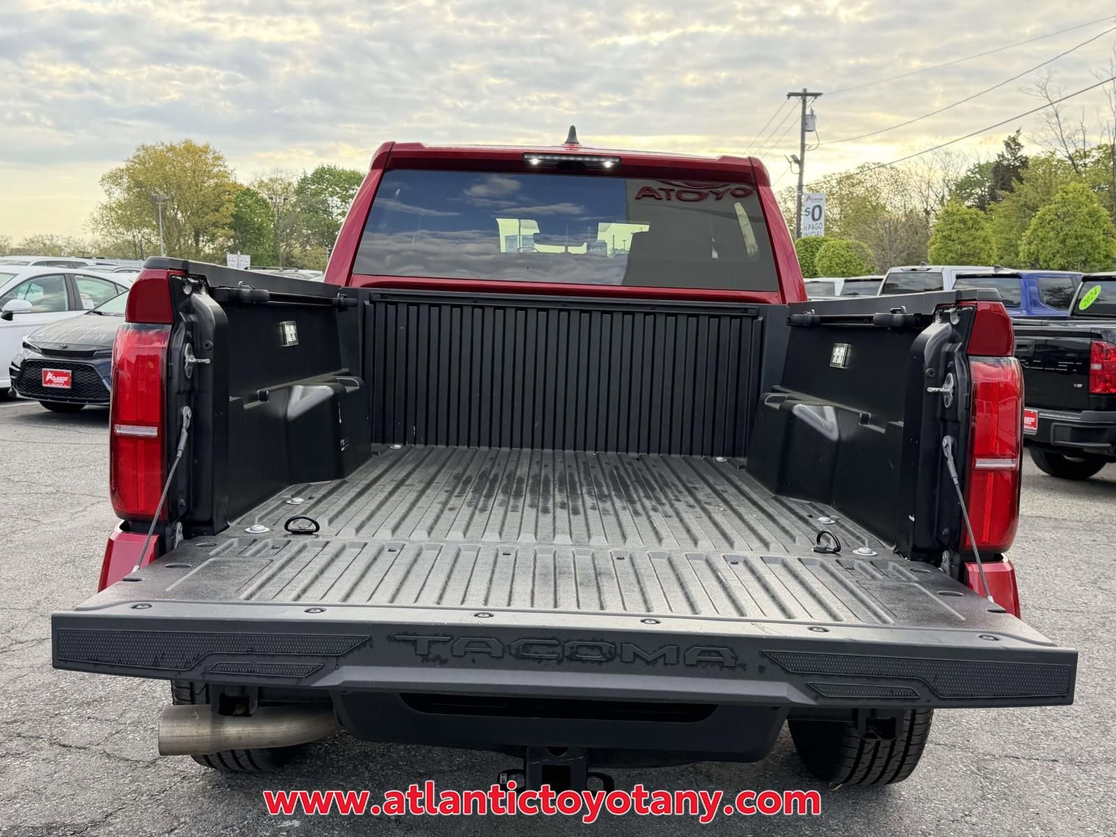 Used 2024 Toyota Tacoma TRD Off-Road AWD/4WD image 9