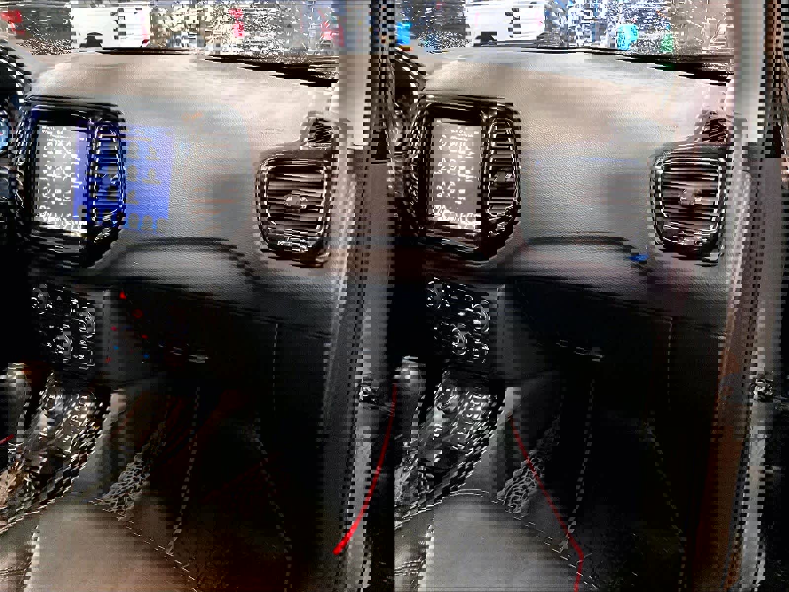 Used 2018 Jeep Compass Limited image 13