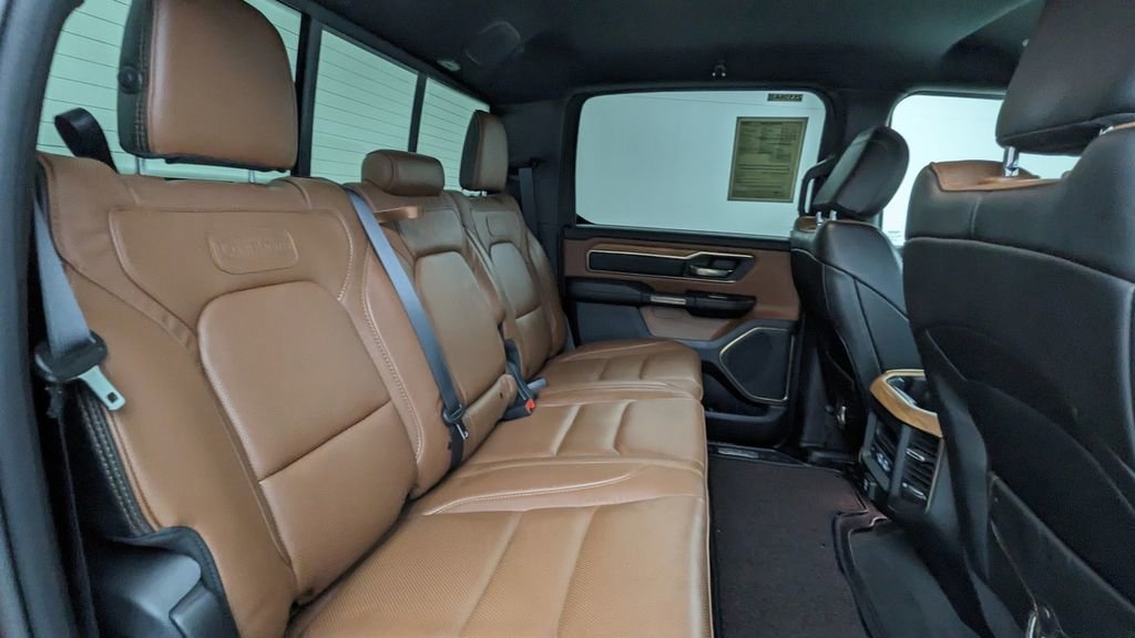 Used 2022 RAM 1500 Limited w/ Body Color Bumper Group AWD/4WD image 34