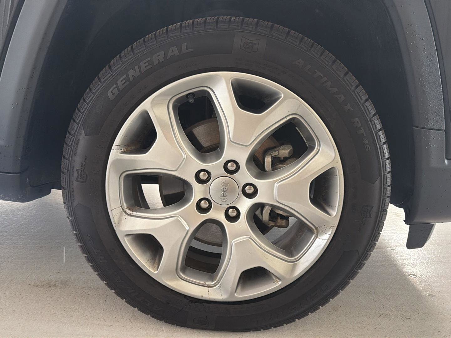 Used 2022 Jeep Compass Limited w/ Sun and Sound Group image 30