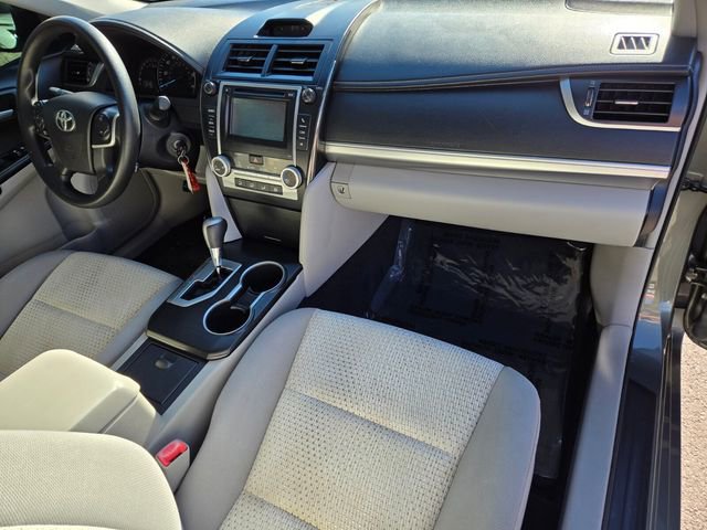 Used 2012 Toyota Camry LE FWD image 21