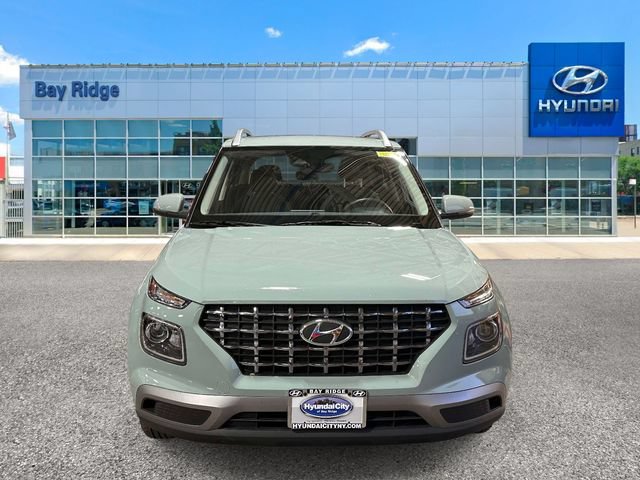 Used 2025 Hyundai Venue SEL FWD image 10