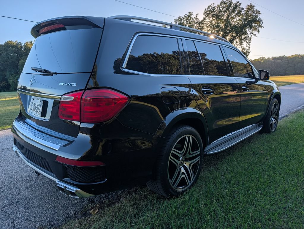 Used 2015 Mercedes-Benz GL 63 AMG 4MATIC image 5