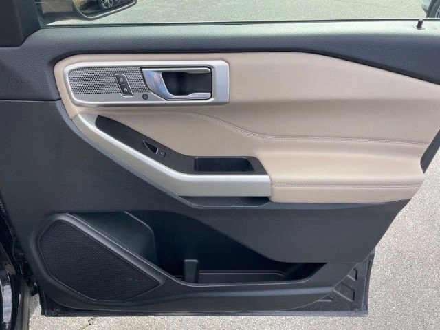 Used 2021 Ford Explorer Limited w/ Equipment Group 301A image 69