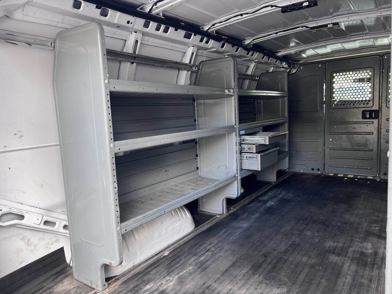 Used 2018 GMC Savana 2500 Extended image 22