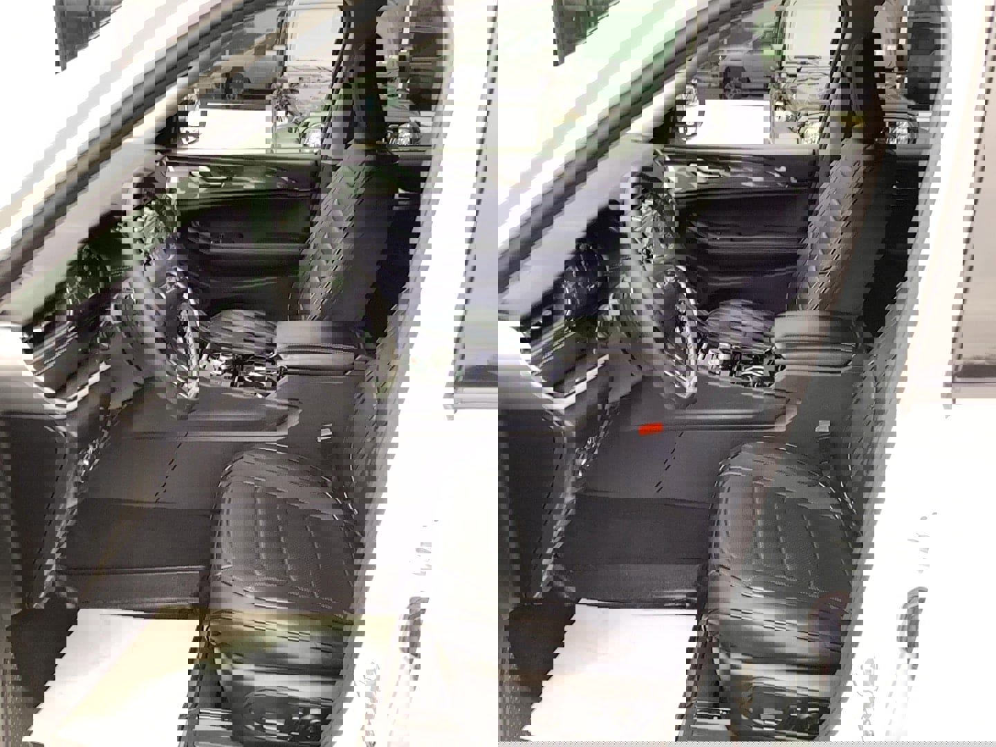 Certified 2023 Jeep Grand Cherokee Laredo w/ Trailer Tow Prep Group (B) image 10