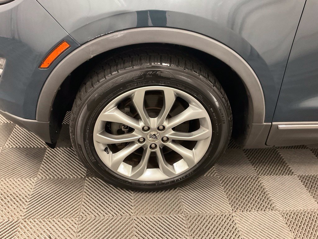 Used 2019 Lincoln MKC Select w/ Select Plus Package AWD/4WD image 16