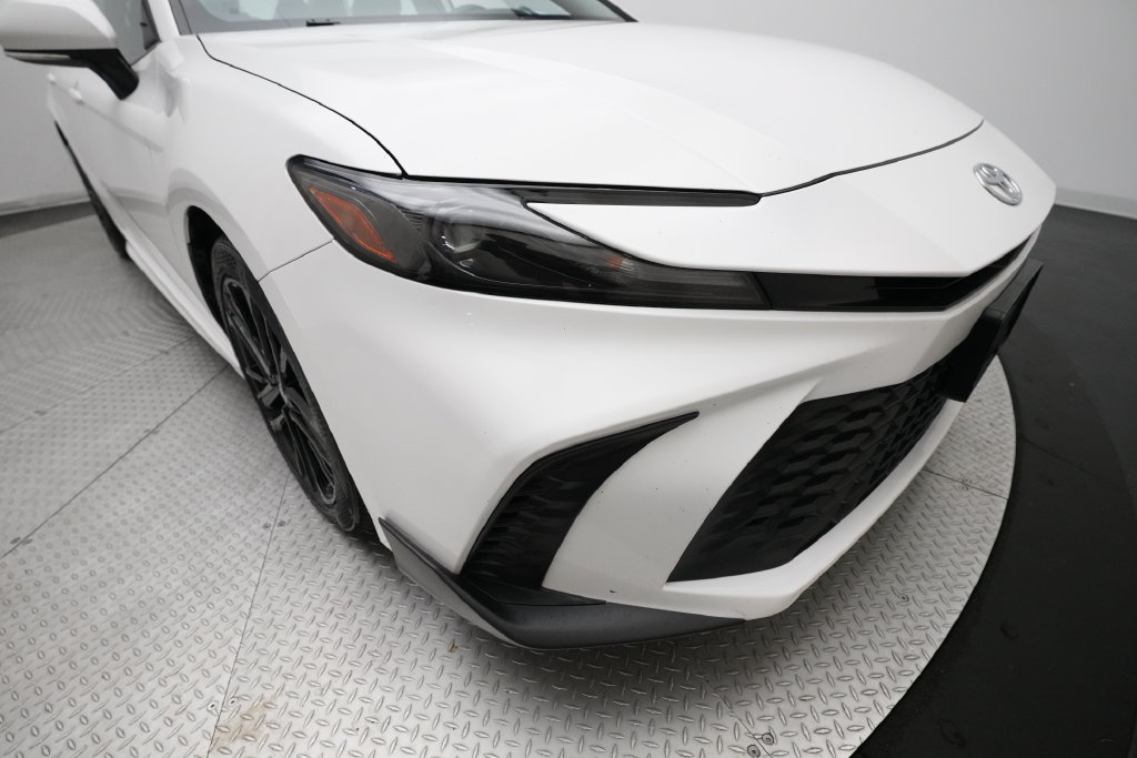 Used 2025 Toyota Camry SE FWD image 24
