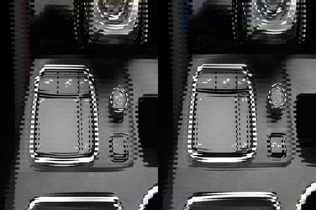 Used 2022 Acura MDX A-Spec image 27