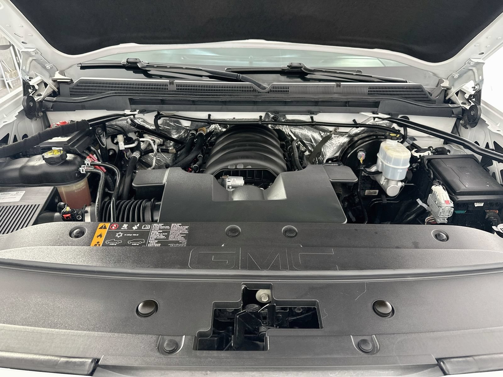 Used 2018 GMC Sierra 1500 SLT w/ SLT Premium Package AWD/4WD image 34