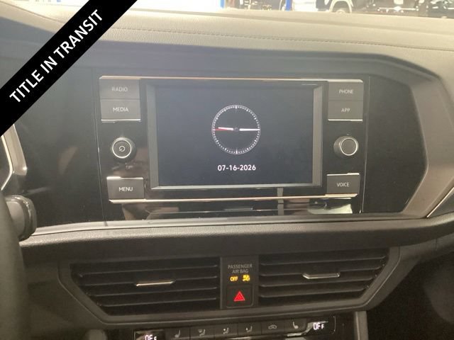 Used 2023 Volkswagen Jetta SE w/ Panoramic Sunroof Package FWD image 9