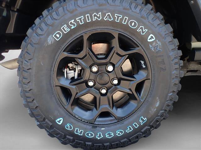 Used 2023 Jeep Wrangler Unlimited w/ Cold Weather Group AWD/4WD image 7