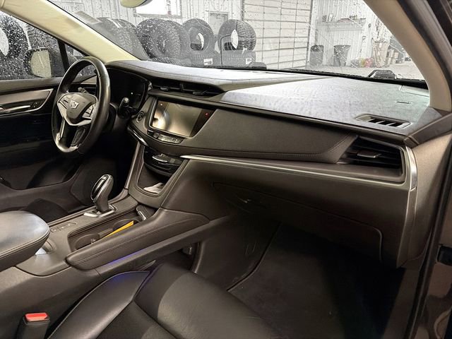 Used 2018 Cadillac XT5 Luxury image 12