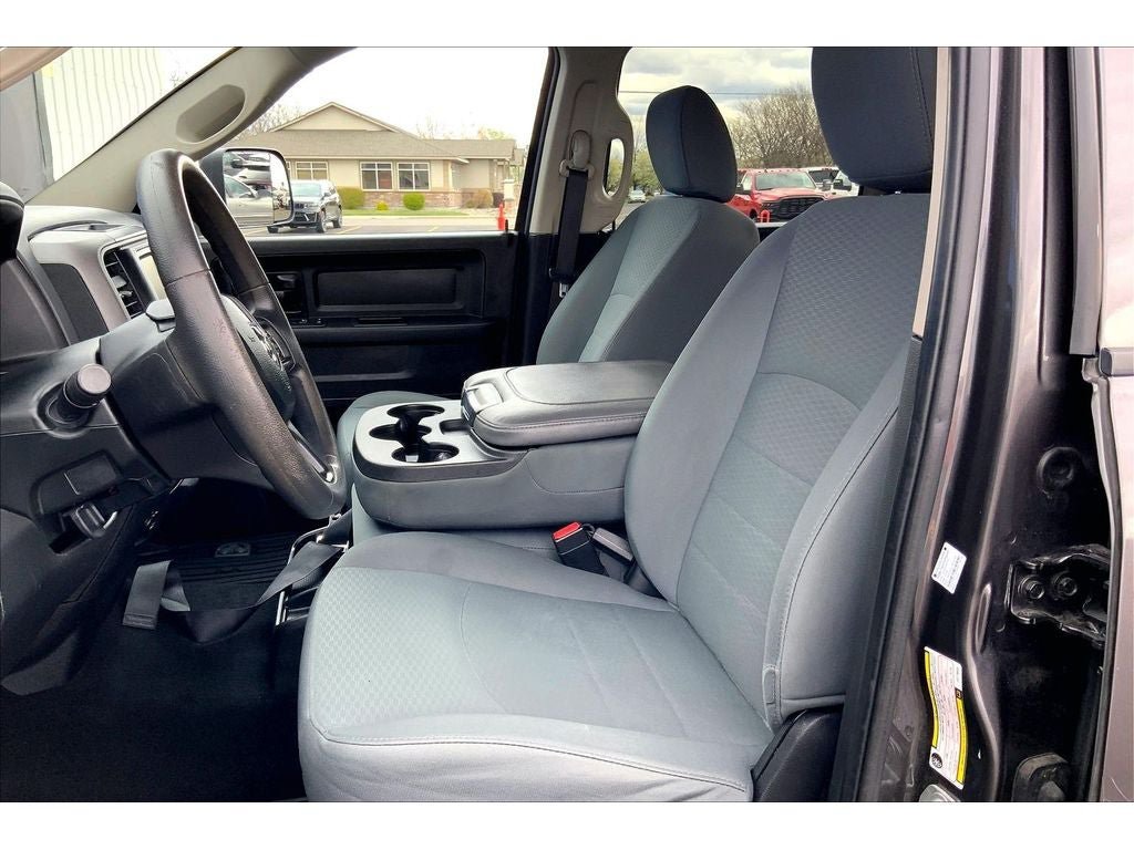 Used 2018 RAM 1500 Express w/ Express Value Package AWD/4WD image 24