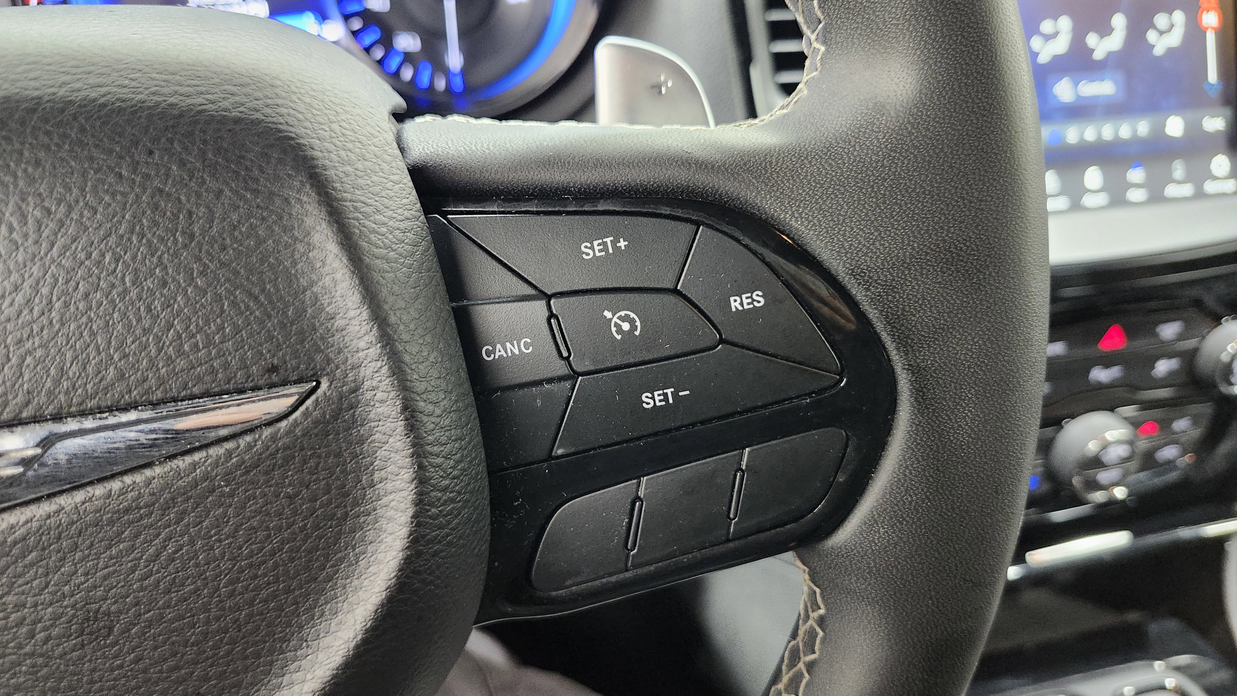 Used 2023 Chrysler 300 S image 36