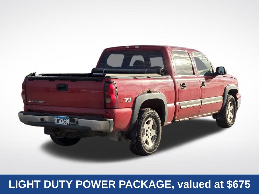 Used 2006 Chevrolet Silverado 1500 LT w/ Onstar Plus Package AWD/4WD image 3