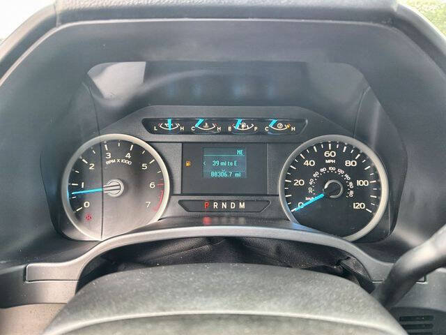 Used 2017 Ford F150 XLT AWD/4WD image 12