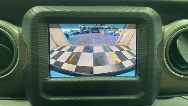 Used 2022 Jeep Wrangler Sport S image 27