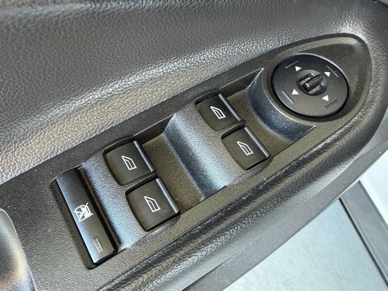 Used 2017 Ford Escape SE FWD image 24