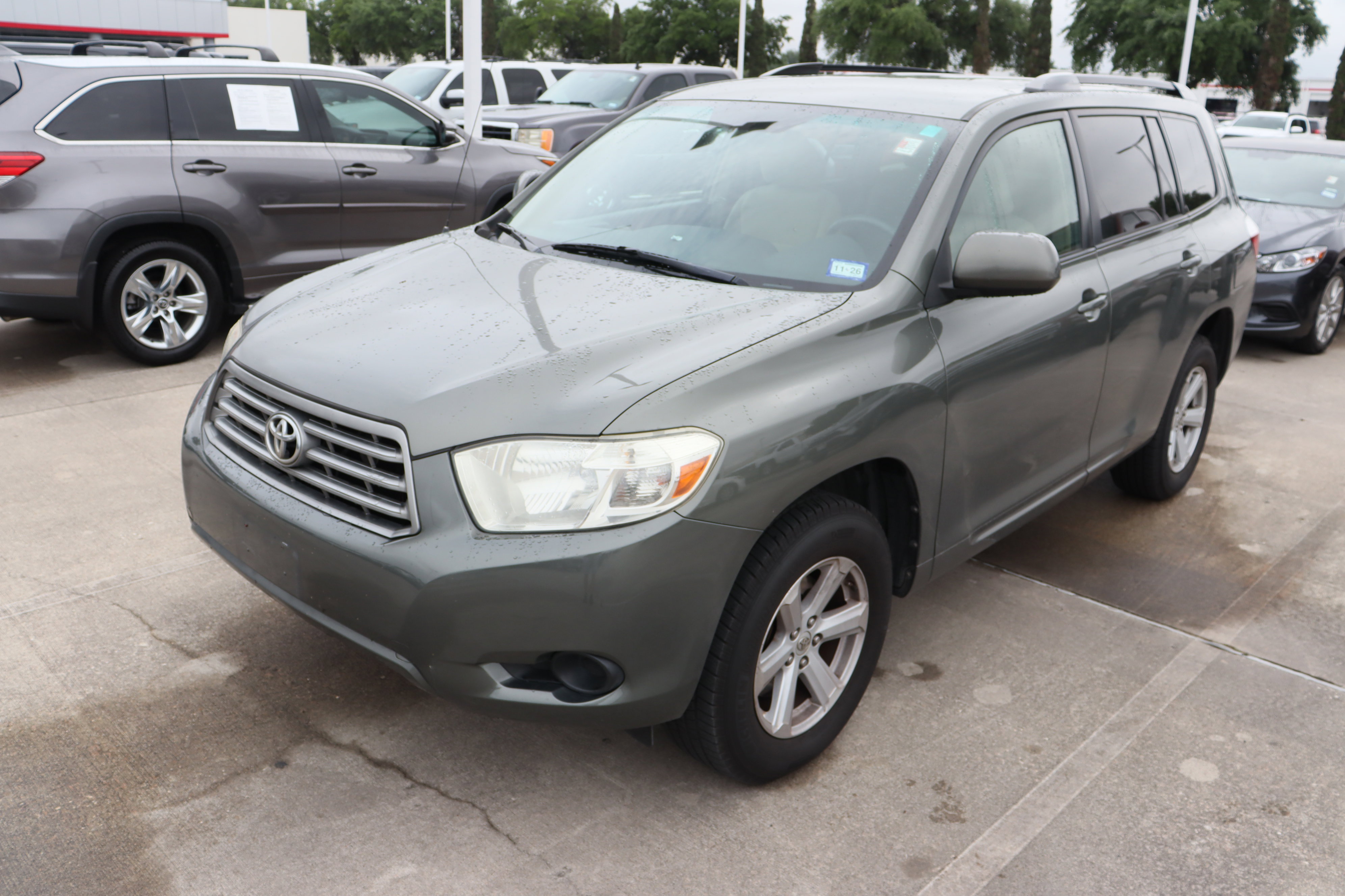 Used 2010 Toyota Highlander 2WD image 5