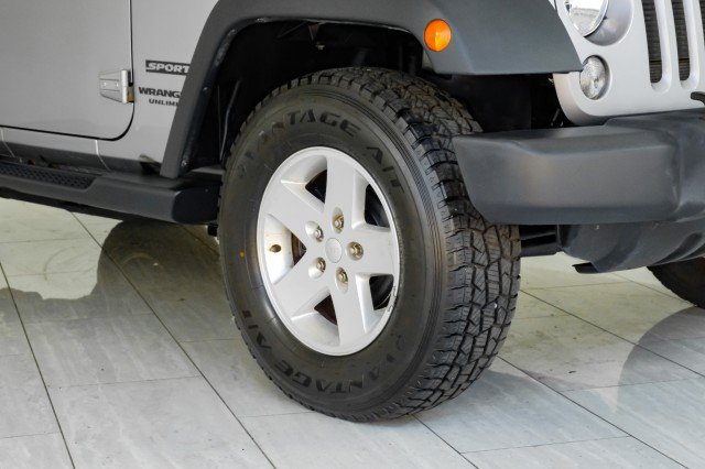 Used 2017 Jeep Wrangler Unlimited Sport w/ Quick Order Package 24S AWD/4WD image 64