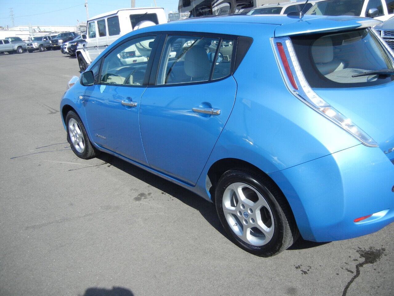 Used 2012 Nissan Leaf SL w/ Protection Pkg FWD image 42