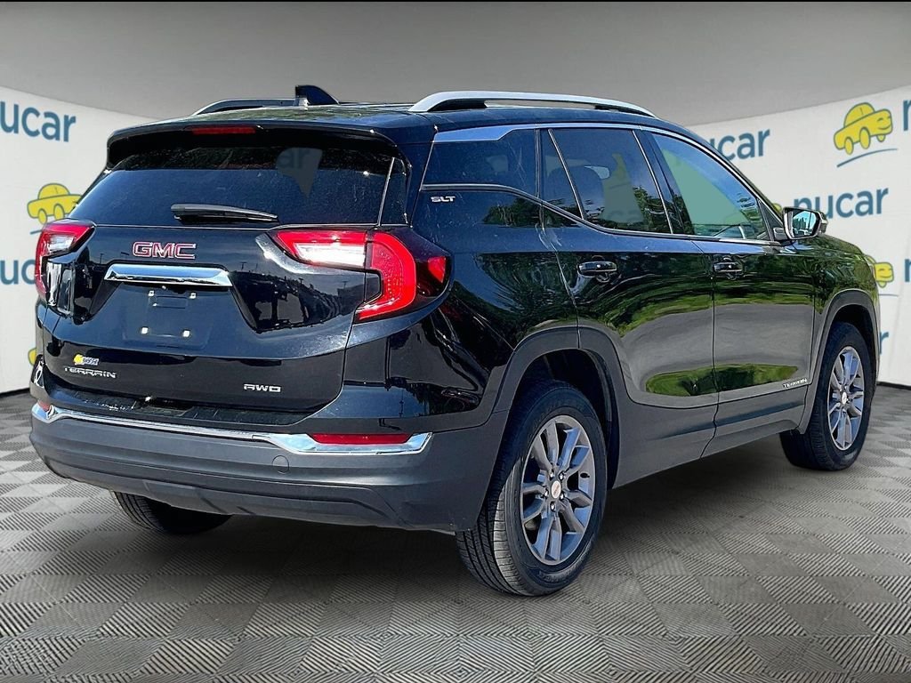 Used 2024 GMC Terrain SLT AWD/4WD image 6