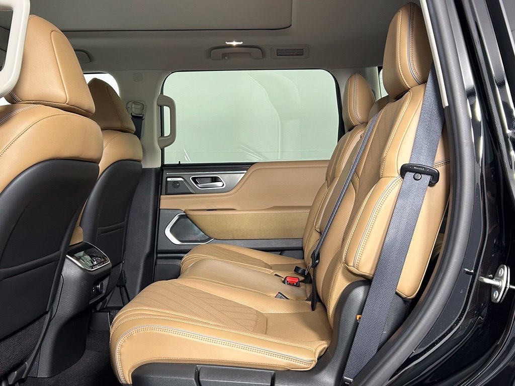 Used 2026 INFINITI QX80 Luxe w/ Cargo Package AWD/4WD image 19